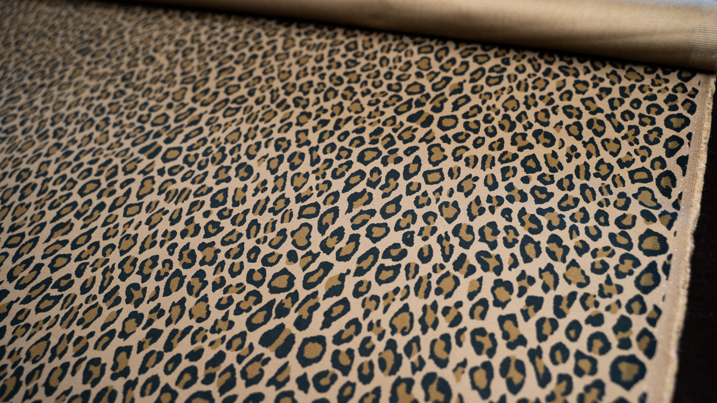 L-024 Leo-Camouflage-Futterstoff (8 oz) – Nahaufnahme der Gewebestruktur